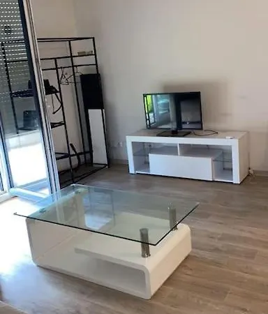 Apartment Idealement Situe A2min A Pied Du Tram2 *